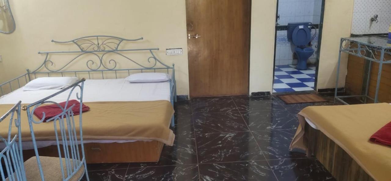 Hotel Hilltone Veg Non Veg Matheran Zewnętrze zdjęcie
