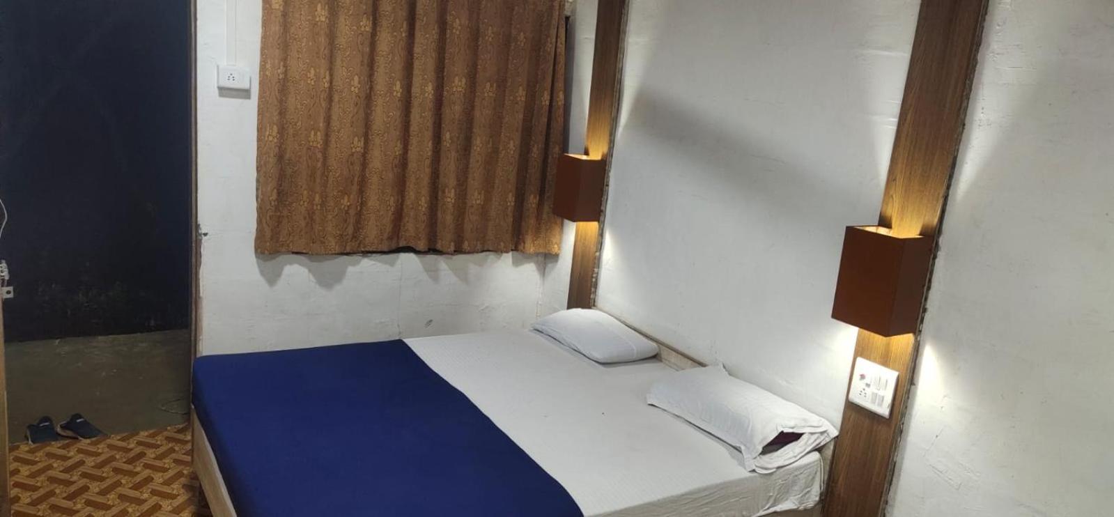 Hotel Hilltone Veg Non Veg Matheran Zewnętrze zdjęcie